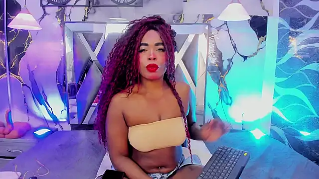 Snapshot of CandyMartinez_ chatting on June 15, 2026, 7:02 pm CandyMartinez online show from June 15, 2026, 7:02 pm