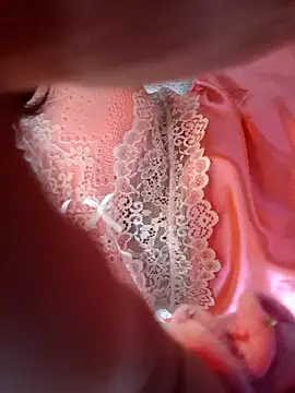 Snapshot of BellyDancer1 chatting on November 3, 2025, 2:31 pm BellyDancer1 online show from November 3, 2025, 2:31 pm