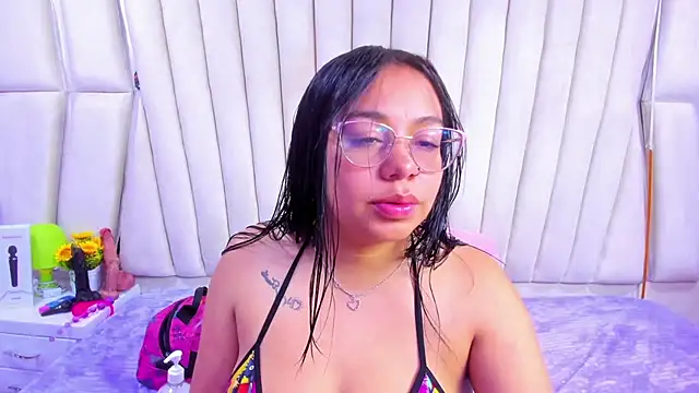  Violeta 18 online show from November 7, 2025, 2:49 am