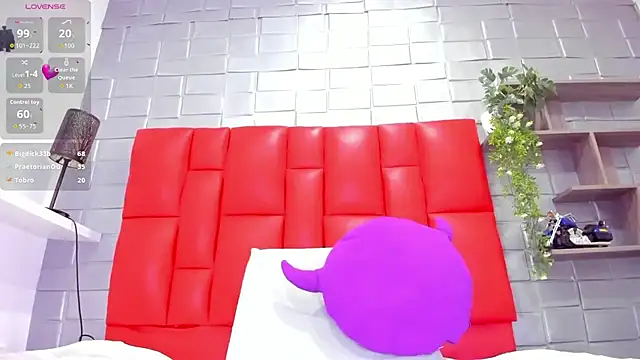 Snapshot of Taylorr_evans chatting on November 15, 2025, 4:22 pm Taylorr evans online show from November 15, 2025, 4:22 pm