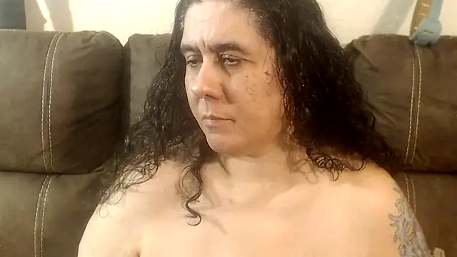 Dreaming Of Blue online show from March 27, 2026, 11:05 pm