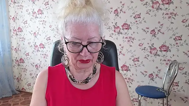 Snapshot of Maya_Mayflower chatting on September 16, 2025, 4:13 am Maya Mayflower online show from September 16, 2025, 4:13 am