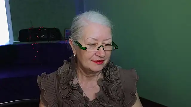 Snapshot of Maya_Mayflower chatting on March 19, 2025, 12:23 pm Maya Mayflower online show from March 19, 2025, 12:23 pm
