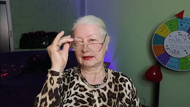 Snapshot of Maya_Mayflower chatting on March 4, 2025, 3:15 pm Maya Mayflower online show from March 4, 2025, 3:15 pm