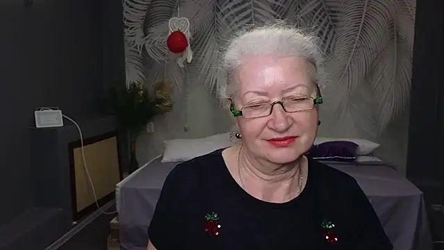 Snapshot of Maya_Mayflower chatting on March 16, 2025, 12:33 pm Maya Mayflower online show from March 16, 2025, 12:33 pm