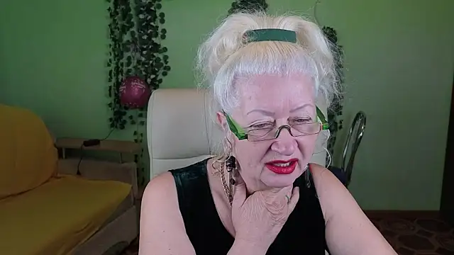 Snapshot of Maya_Mayflower chatting on September 27, 2025, 4:40 am Maya Mayflower online show from September 27, 2025, 4:40 am