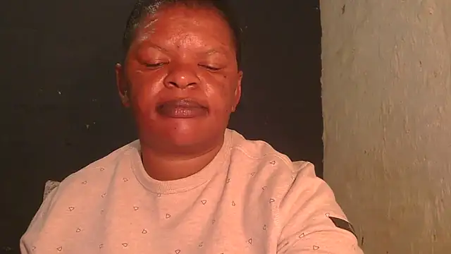 Snapshot of ebony_rose11 chatting on October 30, 2025, 5:21 pm ebony rose11 online show from October 30, 2025, 5:21 pm