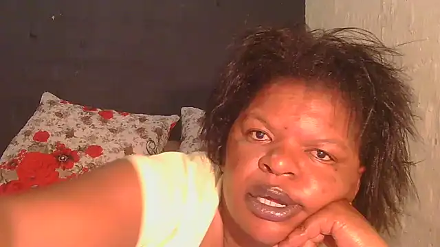 Snapshot of ebony_rose11 chatting on November 8, 2025, 9:40 pm ebony rose11 online show from November 8, 2025, 9:40 pm