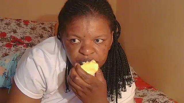 Snapshot of ebony_rose11 chatting on October 19, 2025, 10:29 am ebony rose11 online show from October 19, 2025, 10:29 am