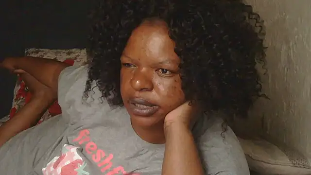 Snapshot of ebony_rose11 chatting on November 22, 2025, 1:43 pm ebony rose11 online show from November 22, 2025, 1:43 pm