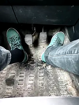 Snapshot of GM51-1988 chatting on January 15, 2026, 10:29 am GM51-1988 online show from January 15, 2026, 10:29 am