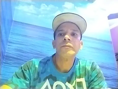 Snapshot of karlossan24 chatting on August 2, 2026, 3:49 am karlossan24 online show from August 2, 2026, 3:49 am