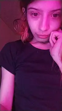 KratosAfroditacs online show from September 26, 2025, 3:41 pm