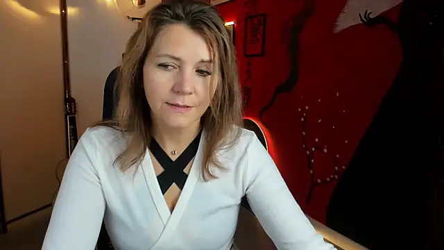 NicoleHitman online show from October 22, 2025, 9:20 am