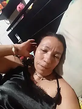Snapshot of Antonela45 chatting on June 25, 2026, 1:25 am Antonela45 online show from June 25, 2026, 1:25 am