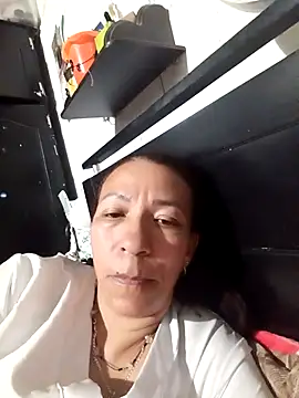 Snapshot of Antonela45 chatting on November 10, 2025, 11:43 pm Antonela45 online show from November 10, 2025, 11:43 pm