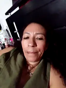 Snapshot of Antonela45 chatting on December 1, 2025, 3:18 am Antonela45 online show from December 1, 2025, 3:18 am