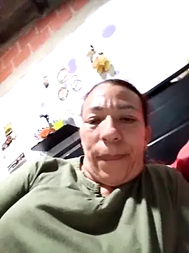 Snapshot of Antonela45 chatting on May 8, 2026, 12:25 am Antonela45 online show from May 8, 2026, 12:25 am