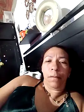 Snapshot of Antonela45 chatting on November 9, 2025, 2:37 am Antonela45 online show from November 9, 2025, 2:37 am