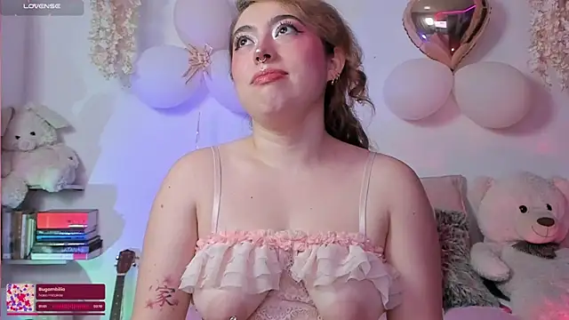 Snapshot of julieta_cooper20 chatting on February 7, 2026, 4:31 am julieta cooper20 online show from February 7, 2026, 4:31 am