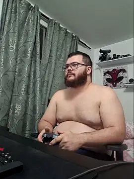 Snapshot of Edmund98 chatting on February 16, 2026, 1:37 am Edmund98 online show from February 16, 2026, 1:37 am