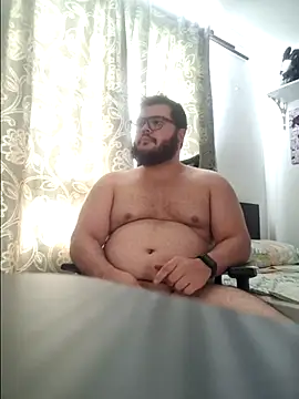 Snapshot of Edmund98 chatting on December 15, 2025, 3:29 pm Edmund98 online show from December 15, 2025, 3:29 pm