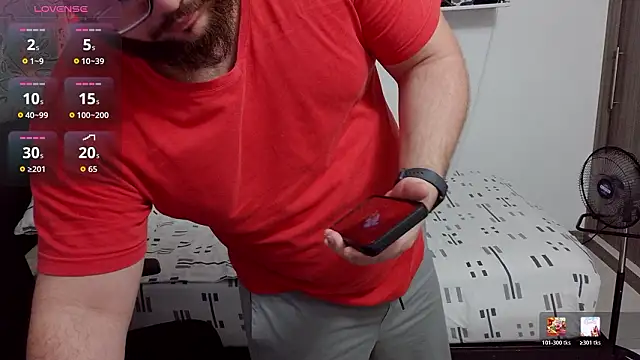 Snapshot of Edmund98 chatting on February 1, 2026, 1:37 am Edmund98 online show from February 1, 2026, 1:37 am