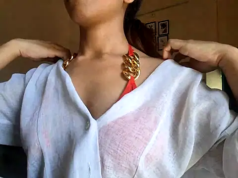 Queen Ayeshaa online show from March 12, 2025, 6:51 am