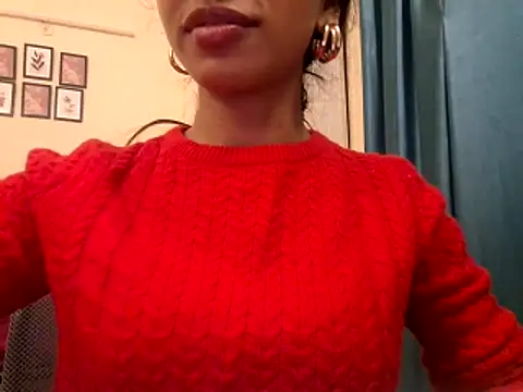 Queen Ayeshaa online show from November 10, 2025, 6:46 pm