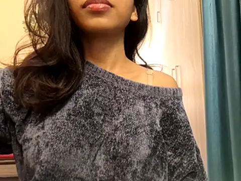 Queen Ayeshaa online show from December 1, 2025, 6:42 pm