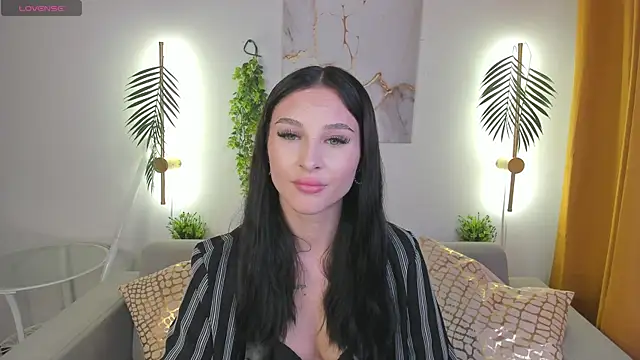 Snapshot of Erika_Flame chatting on October 11, 2025, 12:50 pm Erika Flame online show from October 11, 2025, 12:50 pm