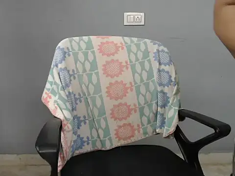 Snapshot of Surjeet_Kaur chatting on September 29, 2025, 4:19 am Surjeet Kaur online show from September 29, 2025, 4:19 am