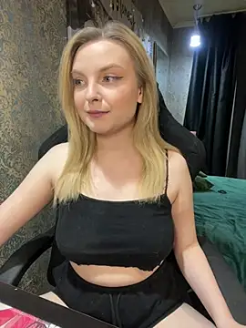 Snapshot of Lina_ly chatting on March 9, 2025, 7:59 pm Lina ly online show from March 9, 2025, 7:59 pm
