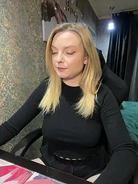 Snapshot of Lina_ly chatting on March 11, 2025, 8:20 pm Lina ly online show from March 11, 2025, 8:20 pm