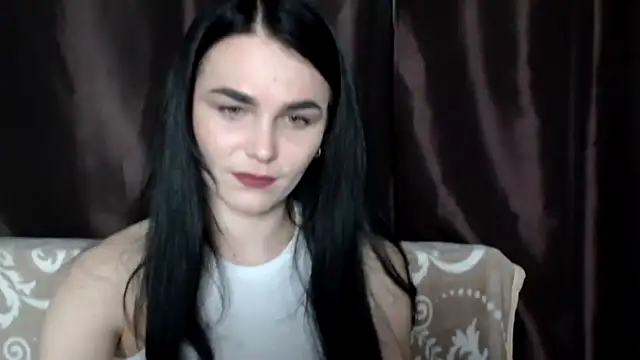Snapshot of Silviaa chatting on March 11, 2025, 7:47 pm Silviaa online show from March 11, 2025, 7:47 pm
