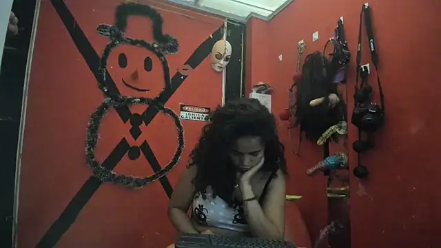 emma morgan 1 online show from November 26, 2025, 11:43 am