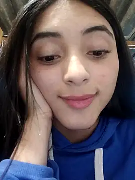 Valen Person online show from November 2, 2025, 10:15 pm