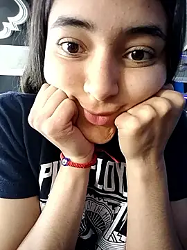 Valen Person online show from September 12, 2025, 6:07 pm