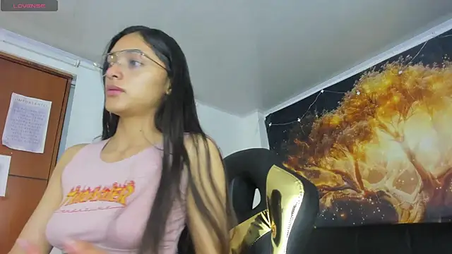 Valen Person online show from March 5, 2025, 11:38 am