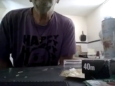 coolbrady17 online show from March 18, 2025, 6:39 am