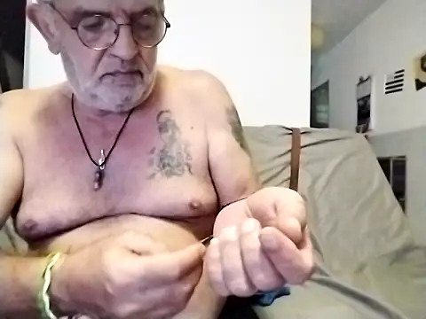 coolbrady17 online show from March 19, 2025, 4:45 pm