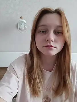 Snapshot of Bonechka chatting on February 24, 2026, 7:42 am Bonechka online show from February 24, 2026, 7:42 am