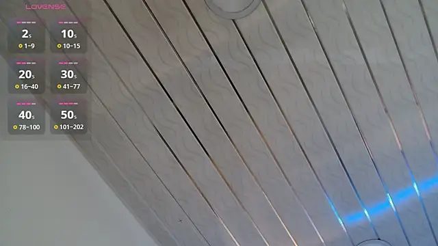 Cristal Velle online show from September 22, 2025, 12:33 pm