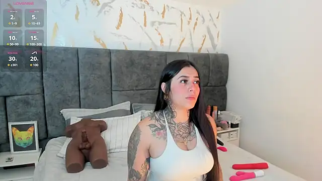 Cristal Velle online show from March 28, 2026, 11:33 am