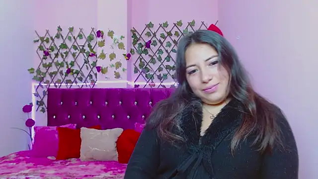 Snapshot of Anny__cute chatting on March 4, 2025, 12:33 pm Anny cute online show from March 4, 2025, 12:33 pm