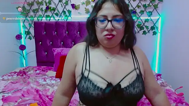 Snapshot of Anny__cute chatting on March 12, 2025, 1:03 am Anny cute online show from March 12, 2025, 1:03 am