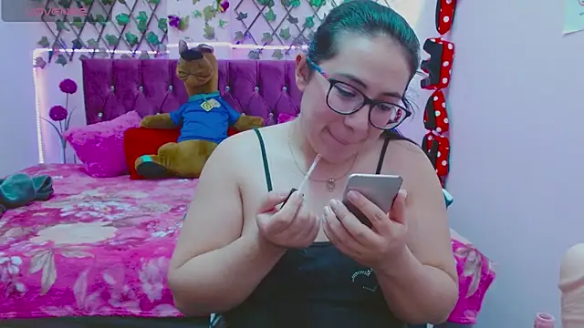 Snapshot of Anny__cute chatting on September 17, 2025, 8:44 pm Anny cute online show from September 17, 2025, 8:44 pm
