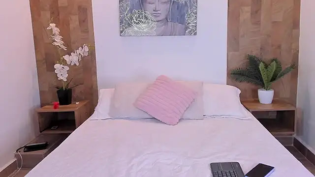 Snapshot of isabella_winkler chatting on February 2, 2026, 1:10 pm isabella winkler online show from February 2, 2026, 1:10 pm