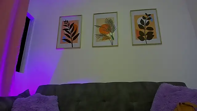 gaaby foxx online show from December 2, 2025, 1:46 pm