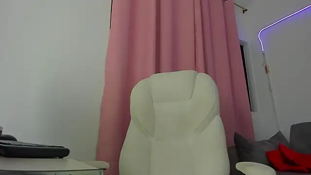 Snapshot of gaaby_foxx chatting on September 29, 2025, 1:28 pm gaaby foxx online show from September 29, 2025, 1:28 pm